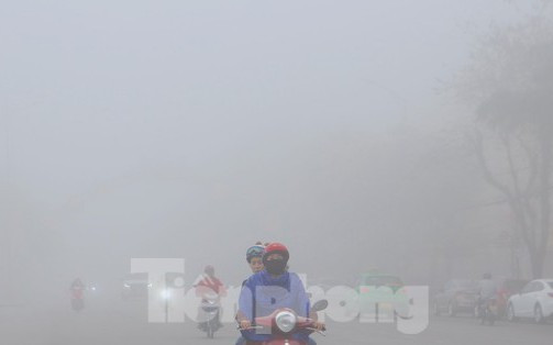 Thành phố Hà Tĩnh chìm trong sương mù dày đặc