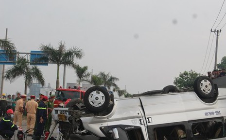Hiện trường vụ tai nạn kinh hoàng khiến 8 người tử vong ở Quảng Nam
