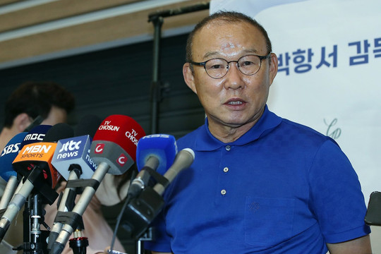 Thầy Park nói cầu thủ Việt Nam ngại sang Hàn Quốc thi đấu