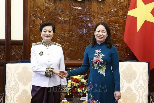 Quyền Chủ tịch nước Võ Thị Ánh Xuân tiếp các Đại sứ đến trình Quốc thư
