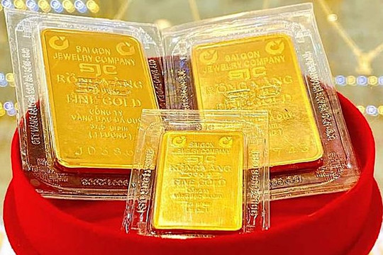 Giá vàng trong nước mất mốc 67 triệu đồng/lượng, thấp nhất 1 tháng