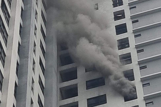 Cháy căn hộ trong khu đô thị Goldmark City, Hà Nội