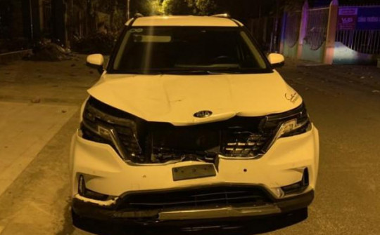 Người lái ô tô quay lại nơi gây tai nạn ở Thủ Đức không nhận là tài xế