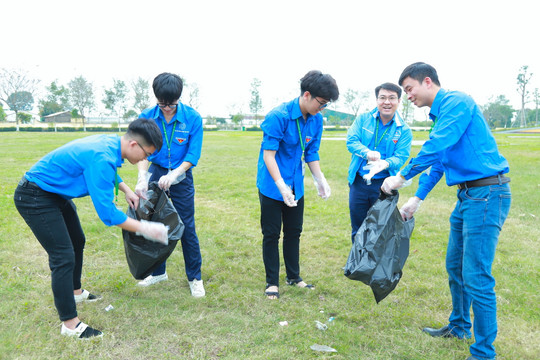 Phấn đấu mỗi sinh viên Học viện Nông nghiệp Việt Nam là đoàn viên số