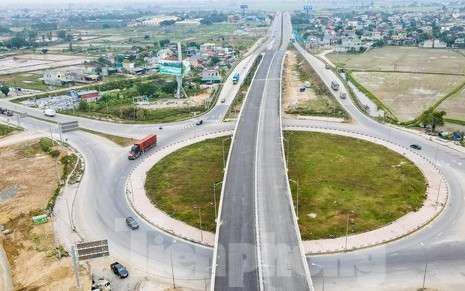 Toàn cảnh cao tốc hơn 12.000 tỷ đồng nối Ninh Bình - Thanh Hóa sắp thông xe