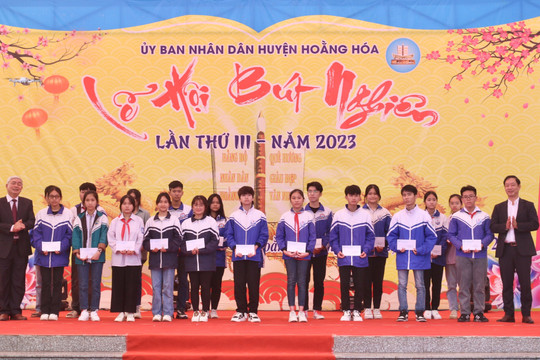 Lễ hội Bút Nghiên lan toả truyền thống hiếu học