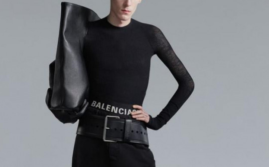 Balenciaga đưa trở lại những món đồ siêu hot cho chiến dịch mùa hè 2023