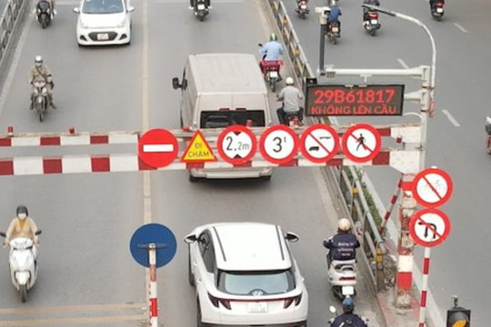 Ứng dụng trí tuệ nhân tạo vào biển báo giao thông thông minh ở Hà Nội