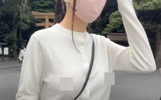 Đất nước châu Á có nhiều phụ nữ "bài trừ" áo lót, kể cả người có ngực cup D