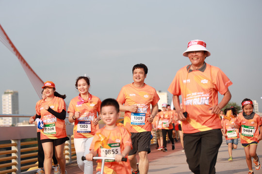 Happy Run tại Đà Nẵng gây quỹ hỗ trợ trẻ em khó khăn