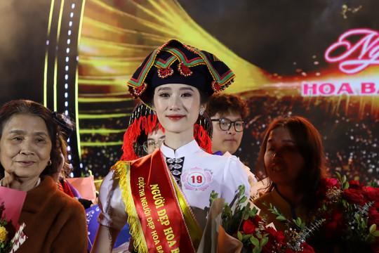 Người đẹp Hoa Ban Điện Biên 2023 là học sinh THPT