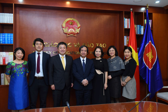 Bộ trưởng Nguyễn Kim Sơn tiếp Trưởng Đại diện Văn phòng JICA tại Việt Nam