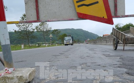 Gấp rút sửa chữa quốc lộ nghìn tỷ ở Hà Tĩnh sau chỉ đạo 'nóng'