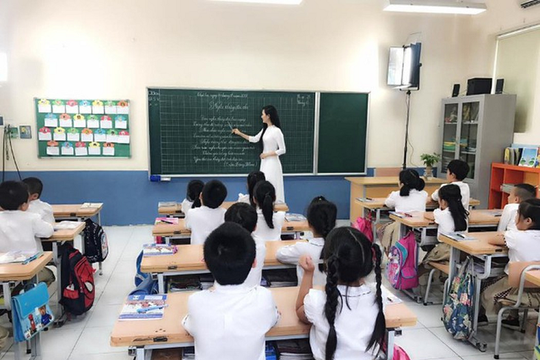 Giải pháp nào khắc phục thiếu giáo viên?