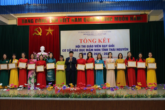 164 giáo viên đạt danh hiệu Giáo viên dạy giỏi cấp học mầm non tỉnh Thái Nguyên
