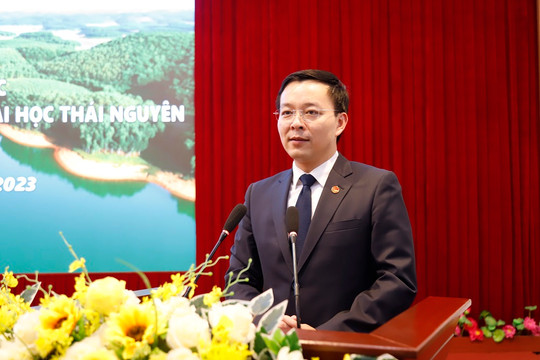Đại học Thái Nguyên ký kết thỏa thuận hợp tác với huyện Yên Bình
