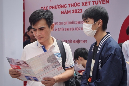 Giữa bão sa thải, ngành công nghệ vẫn có sức hút với thí sinh Việt