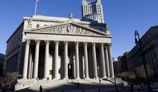 Tòa án xét xử ông Donald Trump bị dọa đánh bom