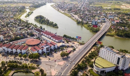 Quảng Trị muốn làm đường quốc lộ nối cửa khẩu La Ray - cảng Mỹ Thủy