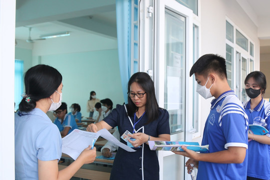 Trường ĐH Kiên Giang phối hợp tổ chức tốt thi đánh giá năng lực