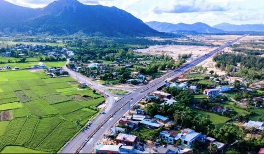 Bình Định làm đường nối KCN Hòa Hội đến Sân bay Phù Cát