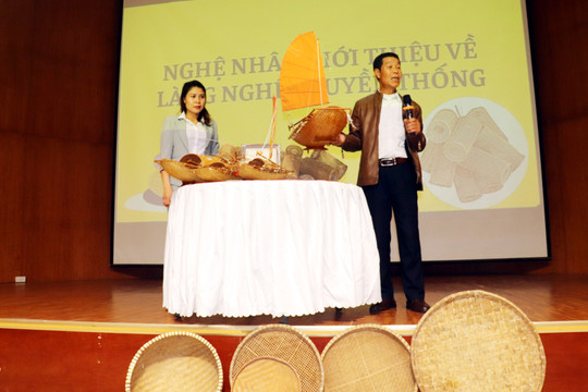 Trải nghiệm nghề truyền thống tại Bảo tàng Quảng Ninh