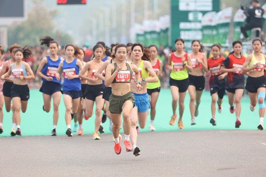 Tiền Phong Marathon 2023 ghi nhận loạt kỷ lục ấn tượng