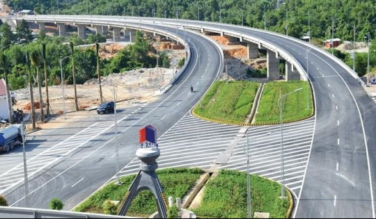 Bộ GTVT: Từ nay đến 2025 sẽ làm sân bay Quảng Trị, hoàn thành hai cao tốc lớn