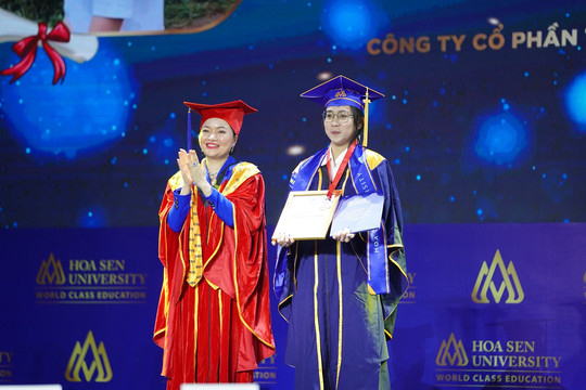 Trường ĐH Hoa Sen trao bằng tốt nghiệp cho hơn 1.600 sinh viên