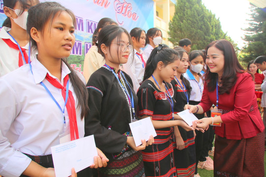 Học sinh Quảng Trị giao lưu tại Ngày hội văn hóa các dân tộc