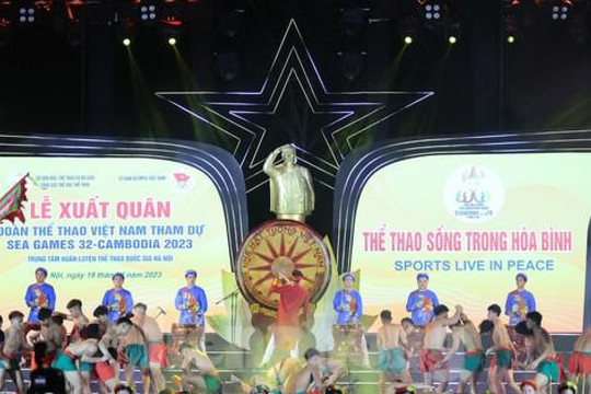 Toàn cảnh Lễ xuất quân hoành tráng của Đoàn Thể thao Việt Nam dự SEA Games 32