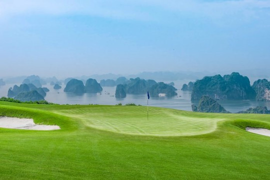 Quảng Ninh quy hoạch 16 sân golf mới trên các đảo