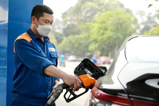 Giá xăng dầu hôm nay 22/4 ngừng đà giảm