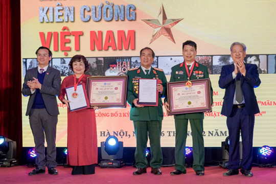 Chương trình gặp gỡ nhân chứng lịch sử 'Nối liền Việt Nam’