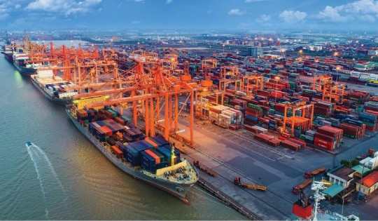 Thủ tướng duyệt đầu tư thêm hai bến ở cảng Lạch Huyện, Hải Phòng
