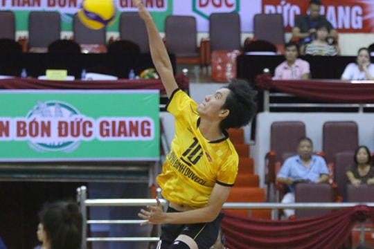 Cú sốc bóng chuyền nữ Việt Nam trước SEA Games: Tú Linh thay Bích Tuyền