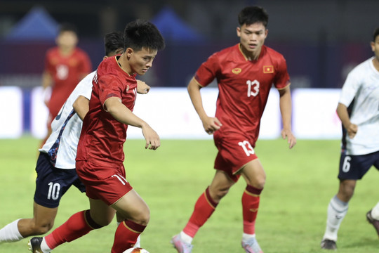 Trực tiếp bóng đá U22 Việt Nam - U22 Lào: Hưng phấn tìm bàn thứ 2 (SEA Games 32)