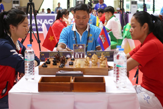 Cờ ốc Việt Nam đại thắng Campuchia, chủ nhà SEA Games tan mộng “gom” vàng