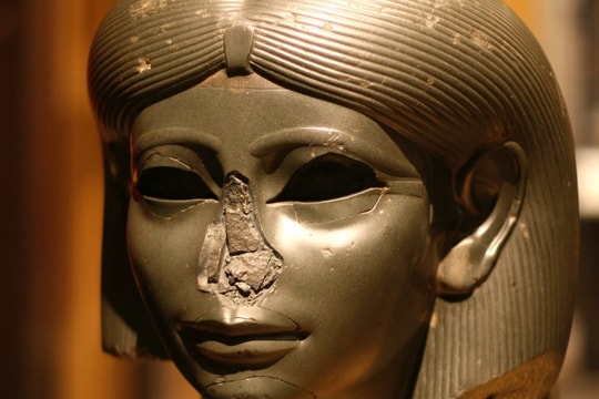 Nữ pharaoh đầu tiên của Ai Cập cổ đại