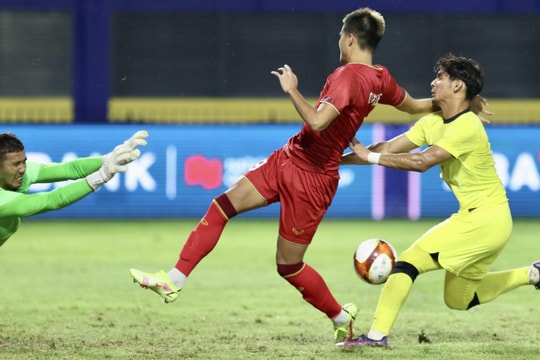 U22 Malaysia thua Việt Nam: Báo Mã trách trọng tài, tranh cãi "tiểu hổ" bị penalty