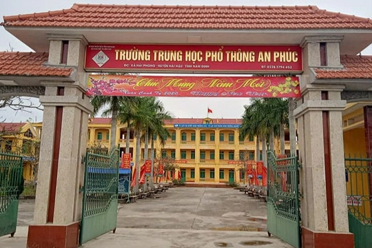 Nam sinh lớp 11 ở Nam Định bị học sinh lớp 12 đâm tử vong