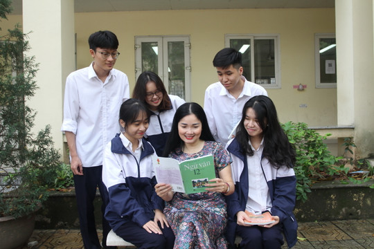 Học sinh Hà Nội tăng tốc ôn thi tốt nghiệp THPT 2023