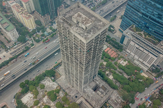 Tòa tháp Vicem bỏ hoang hơn chục năm giá nghìn tỷ 'xin' hồi sinh