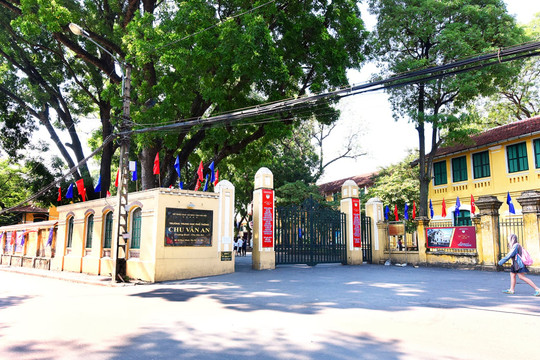 Điểm danh 15 trường cấp 3 xuất sắc nhất Hà Nội