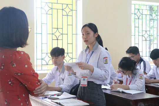 Nhẹ nhàng 'qua ải' đăng ký dự thi tốt nghiệp THPT 2023