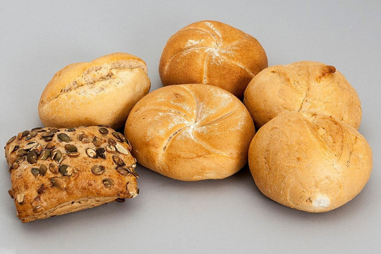 5 tác hại chết người của bánh mì ít người biết