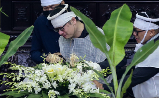 Nỗi đau xé lòng tại lễ tang 4 bà cháu tử vong trong vụ cháy ở Hà Nội