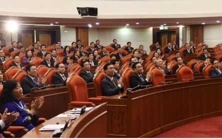 Toàn cảnh phiên bế mạc Hội nghị giữa nhiệm kỳ BCH Trung ương Đảng khóa XIII