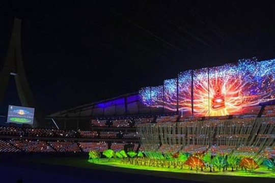 Chờ đợi Lễ bế mạc độc đáo và ngoạn mục