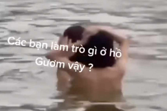 Đã xác định được 2 người “tắm tiên” tại hồ Hoàn Kiếm